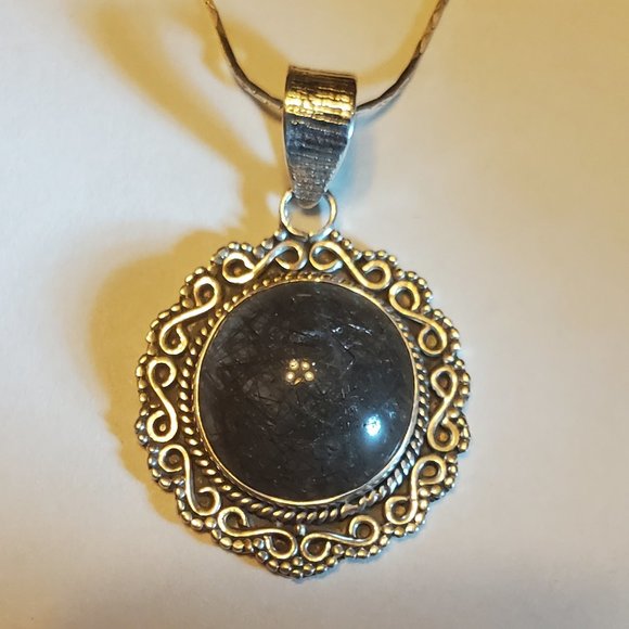 Tourmalinated Quartz Pendant 925 Sterling Silver - Picture 5 of 9